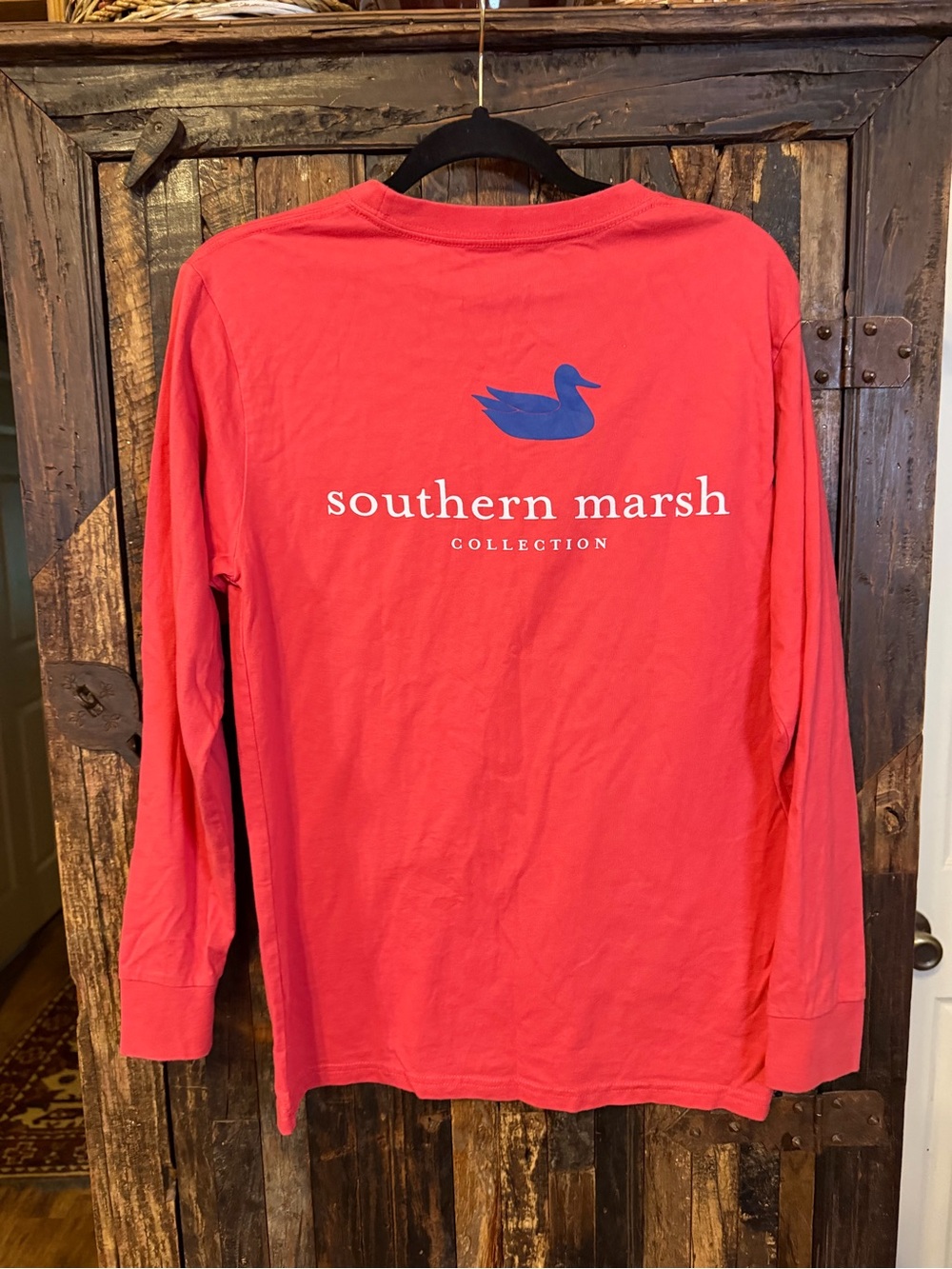 Southern Marsh Men’s M Long Sleeve Pocket Tee Red Coral Duck Logo Southern Class